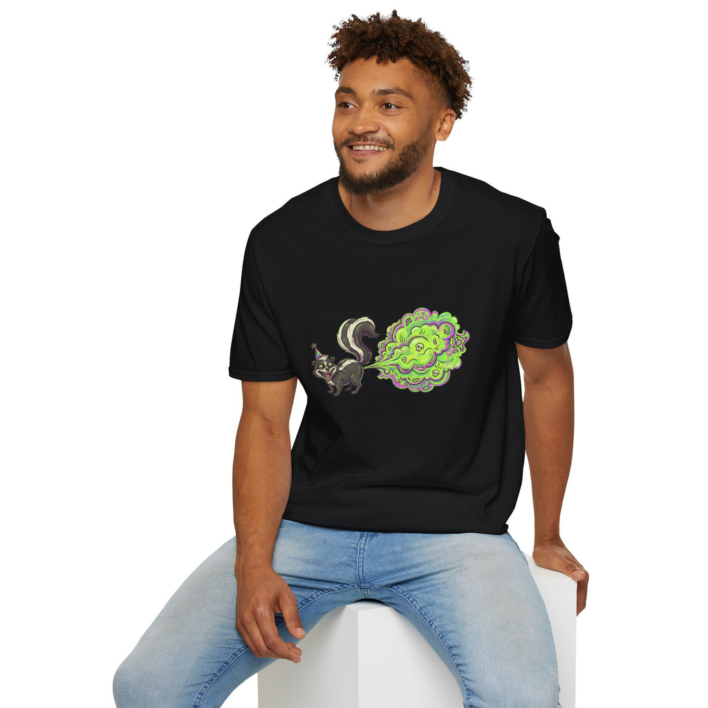 Skunk Puff Graphic T-Shirt — Cute Stoner Vibe Tee